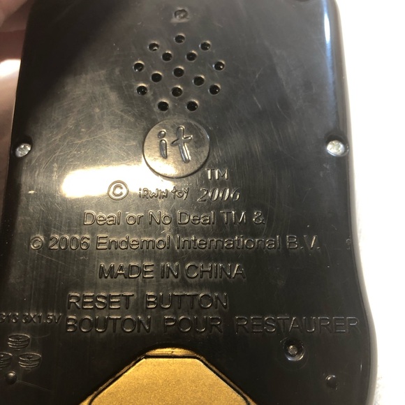 Deal Or No Deal Electronic Handheld Video Game By Endemol (2006) [TESTED] - Picture 5 of 10